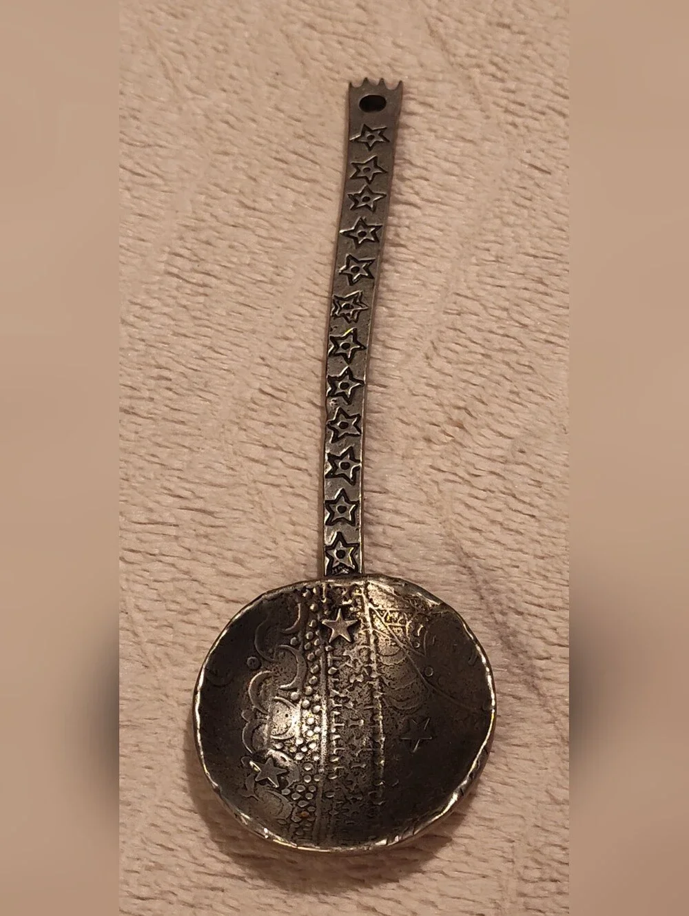 Tin Woodsman Stamped Star-Detail Metal Spoon in Antique Silver Tone